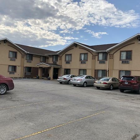 Fair Inn Saint Joseph Exterior photo