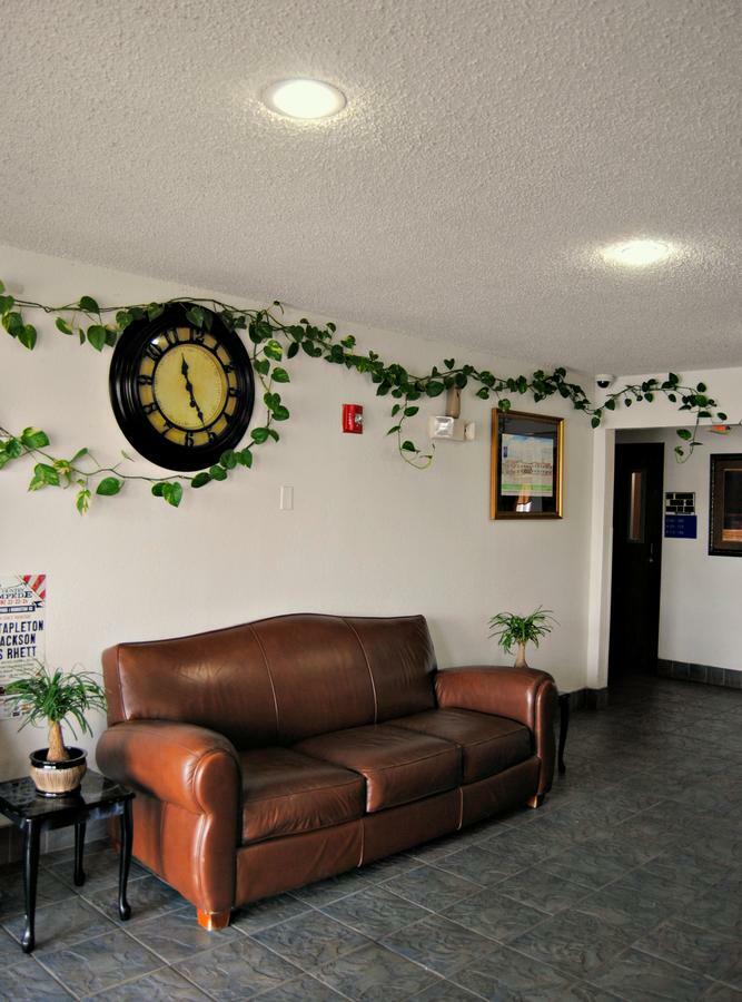 Fair Inn Saint Joseph Interior photo